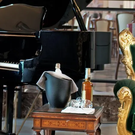 The Edition Szálloda 5*