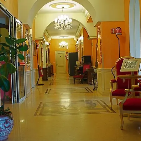 Ξενοδοχείο Britannia Excelsior 3*