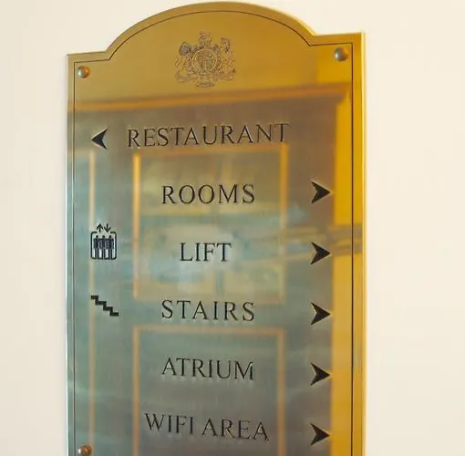 Отель The Edition